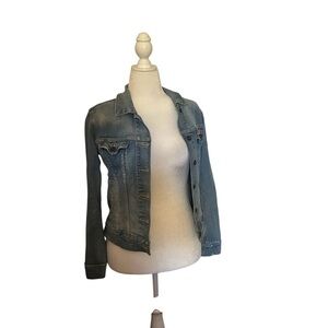 Levi classic denim jacket